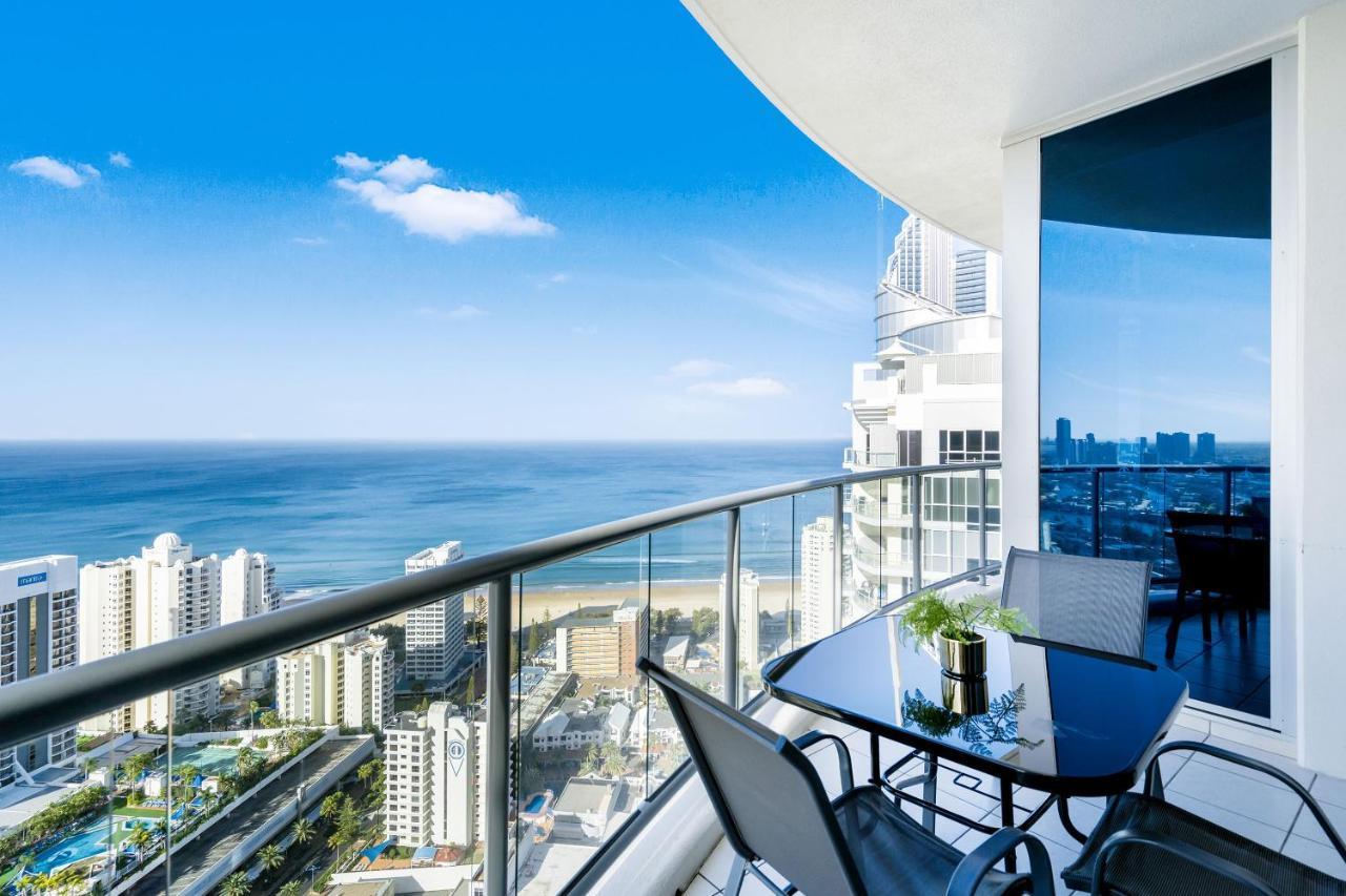 Apartment Chevron Renaissance And Sub Penthouses - We Accommodate
