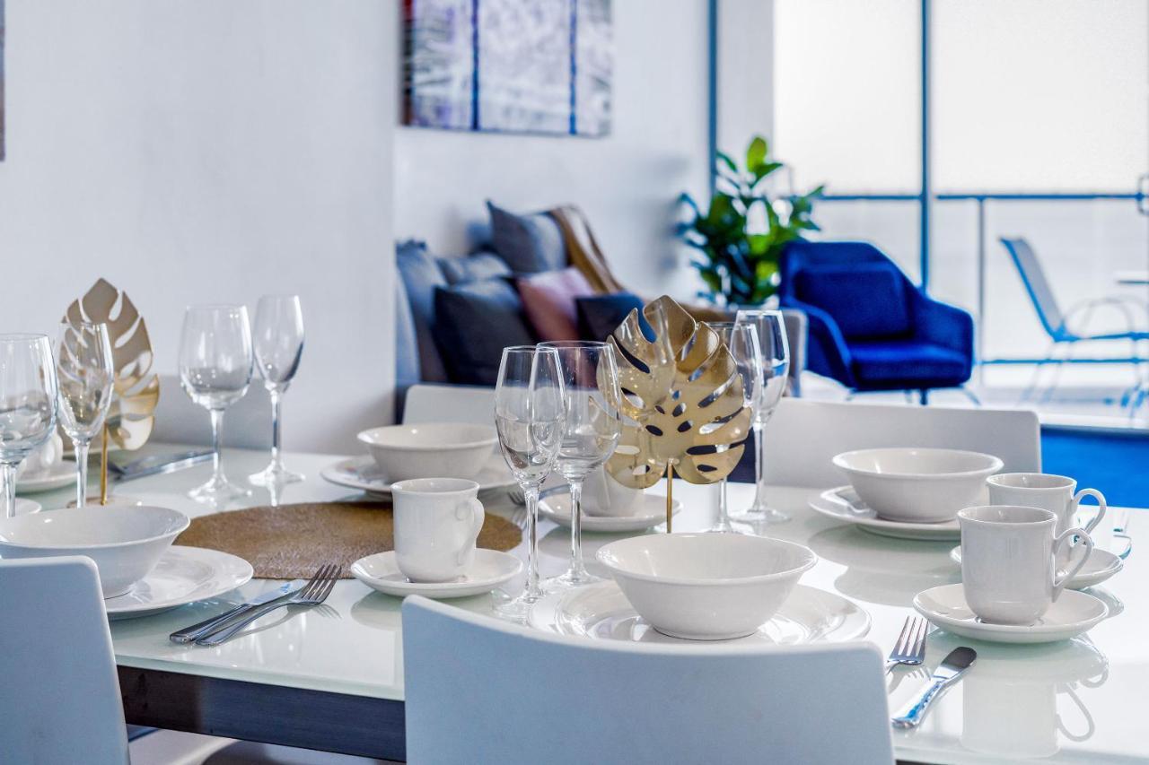 Chevron Renaissance And Sub Penthouses - We Accommodate Gold Coast
