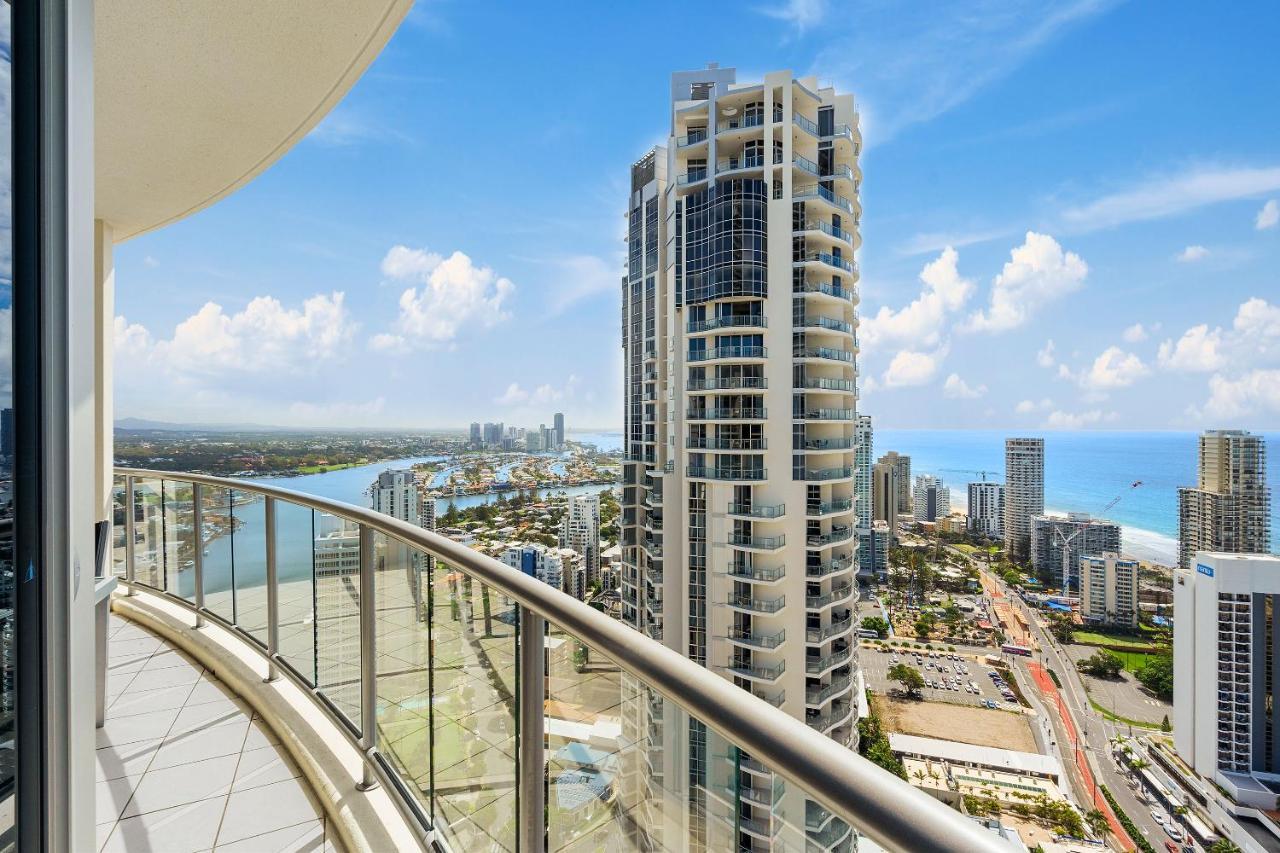 Apartment Chevron Renaissance And Sub Penthouses - We Accommodate *