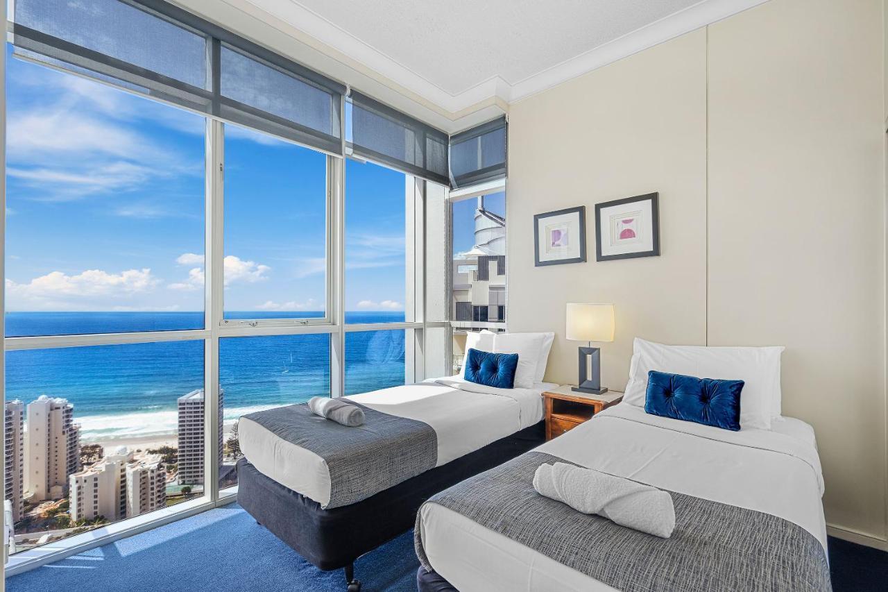 Chevron Renaissance And Sub Penthouses - We Accommodate Gold Coast